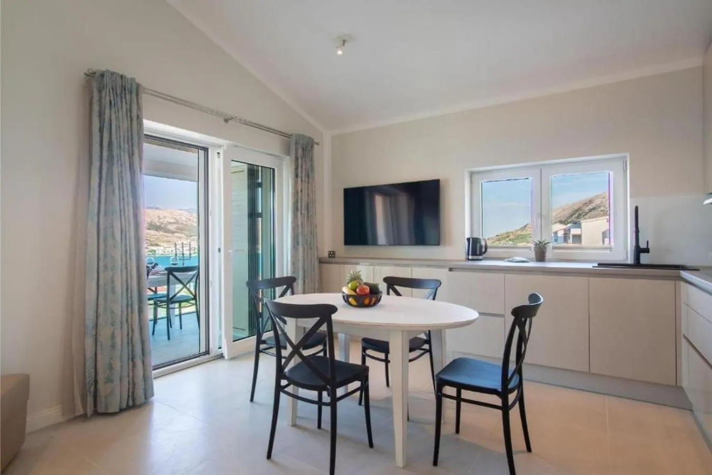 פג Apartments With A Swimming Pool Pag - 21393