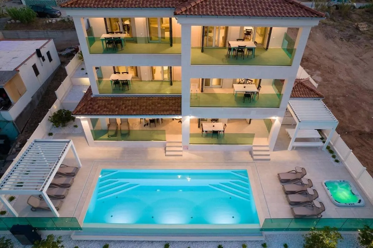 פג Apartments With A Swimming Pool Pag - 21393 0*,  קרואטיה