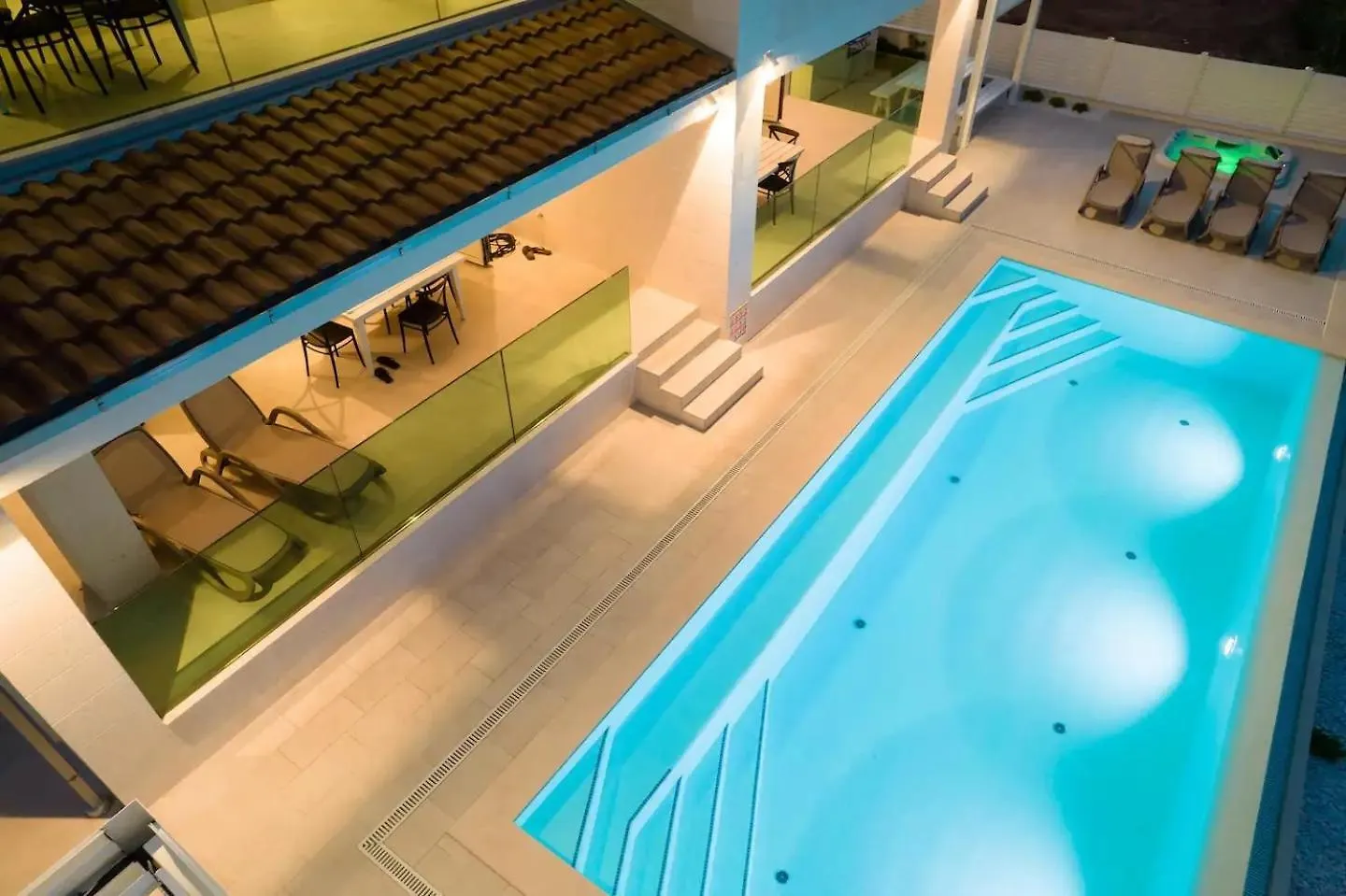פג Apartments With A Swimming Pool Pag - 21393